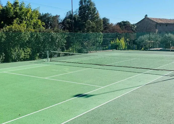 18th-century Mill With Tennis Near Uzes