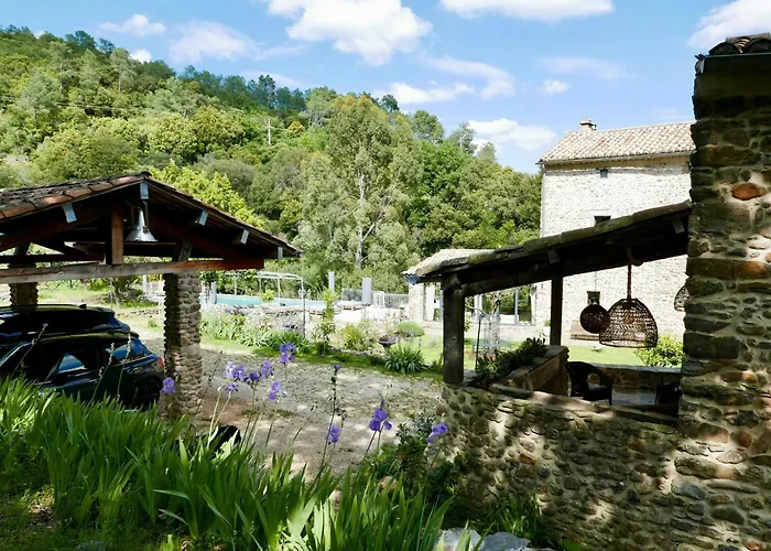 18th-century Mill With Tennis Near Uzes